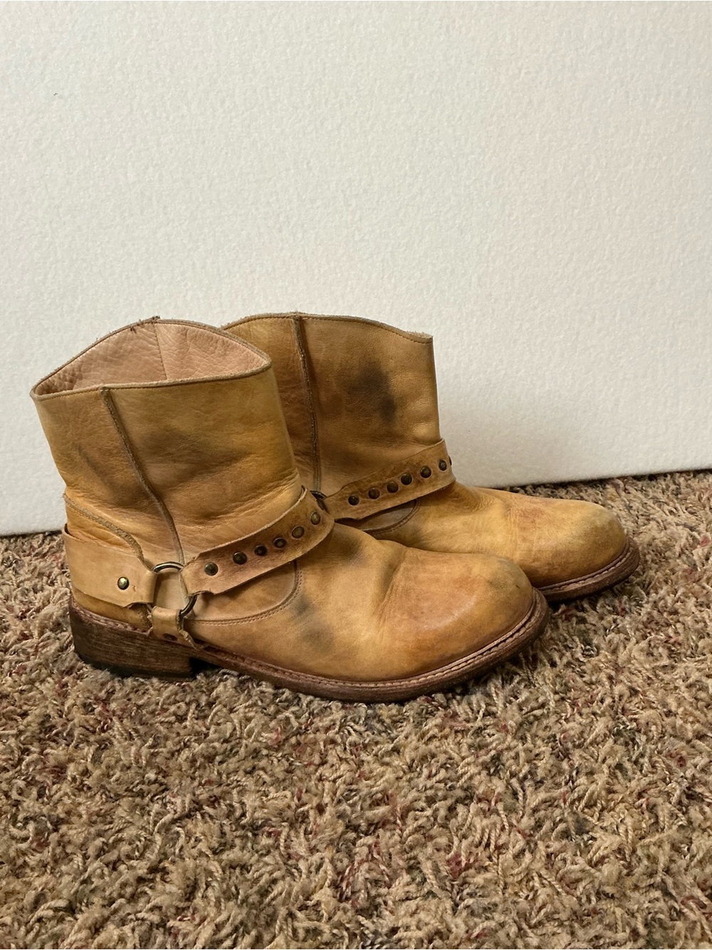 BED STU Punch Boots Womens 9 Tan Leather Studded Harness Moto Goodyear Welt